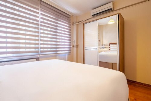Апартаменты Central Flat With Balcony 700 m to Taksim Square в Бейоглу