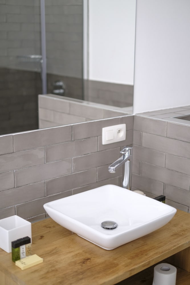 Фото The Good House