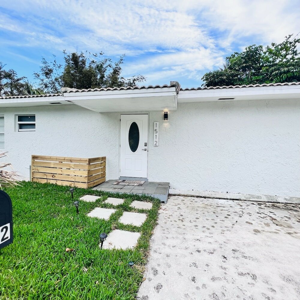 Фото Coco Bay Condos