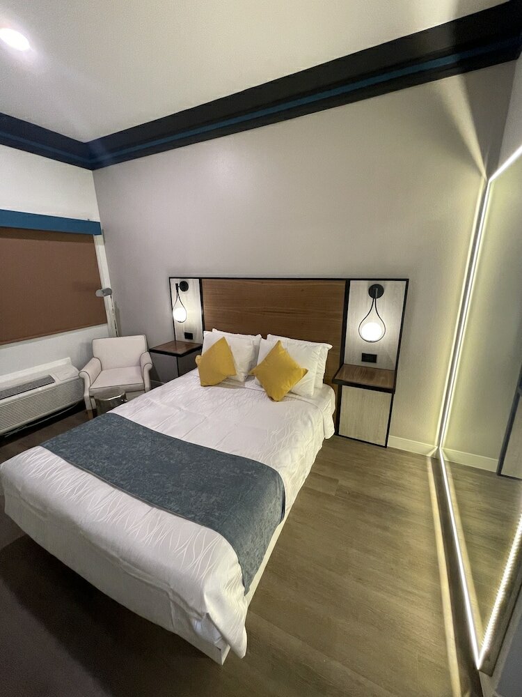 Фото Aspire Inn Studios & Spas