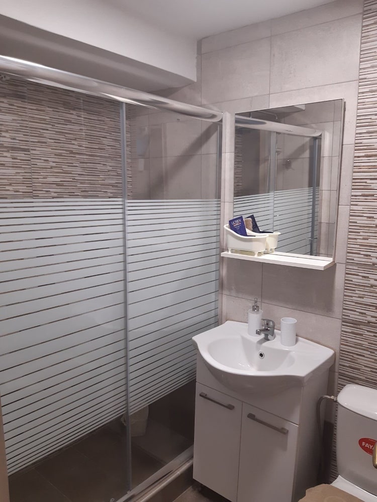 Фото Giota Rooms