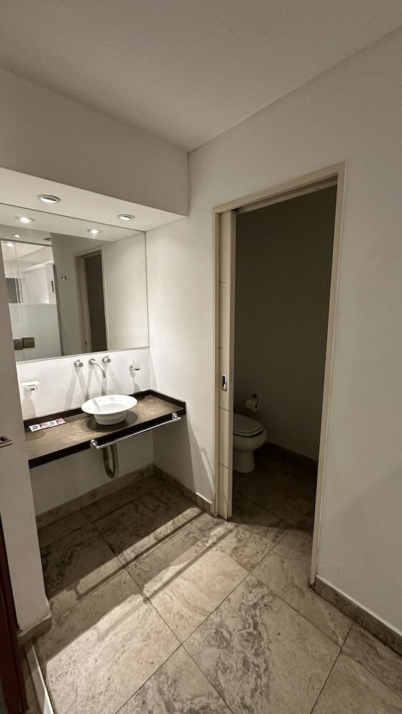 Фото Bens Downtown Apartments