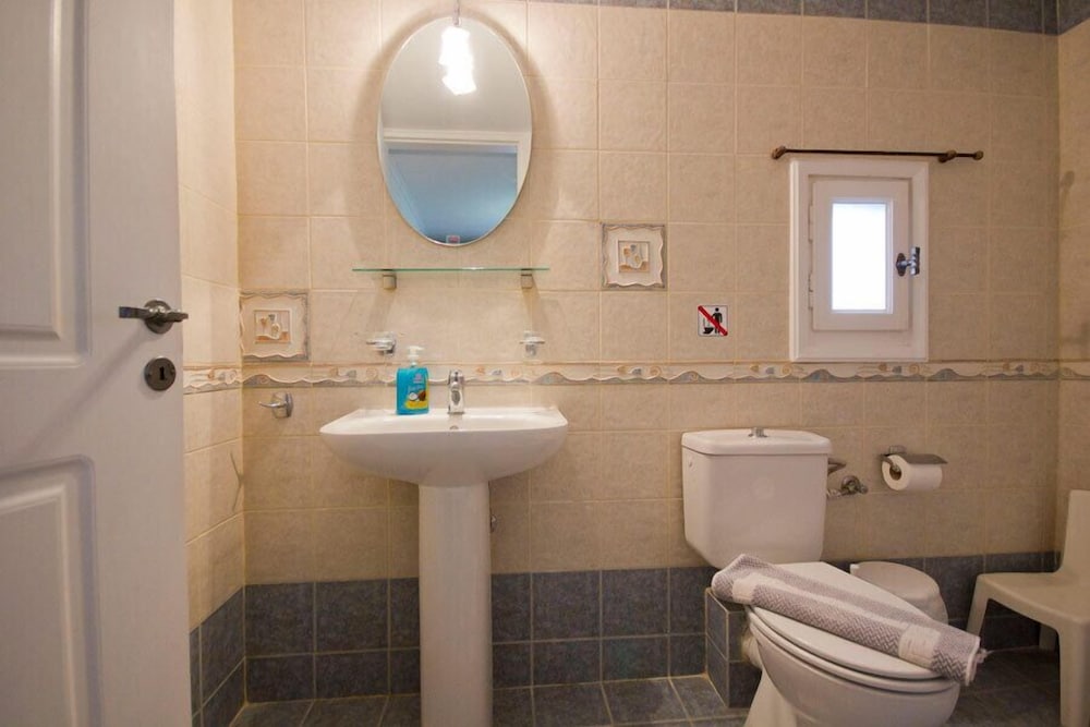 Фото Nikos Sea view apts Milos