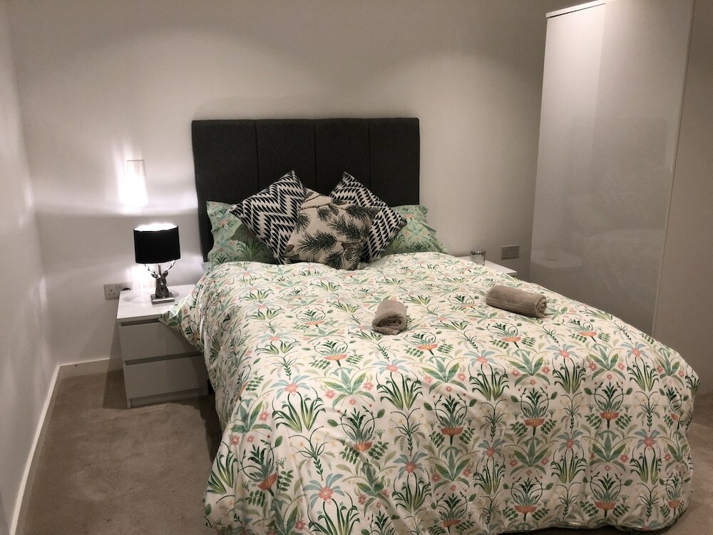 Фото Luxury 2 Bed 2 Bath Apartments next to kings cross