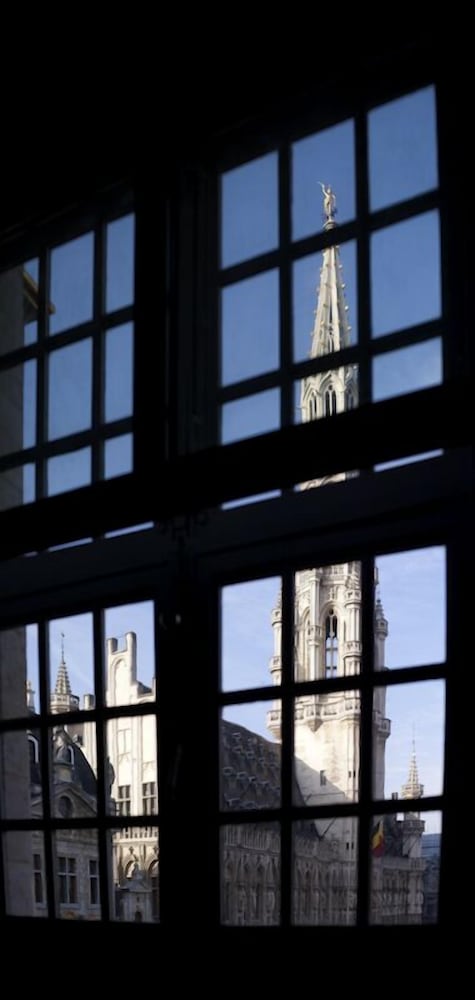 Фото Hotel Le Quinze Grand Place Brussels