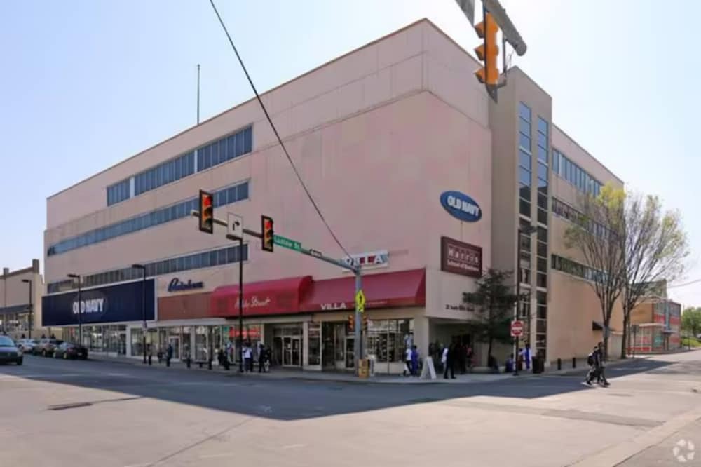 Фото отеля 1