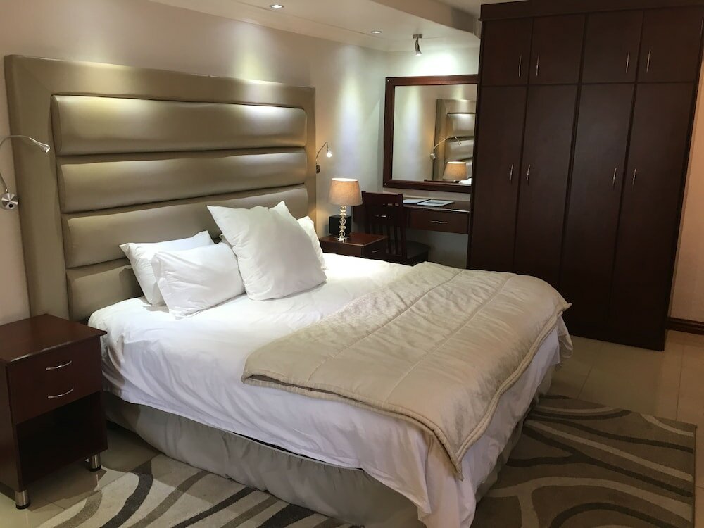 Фото The Meritus