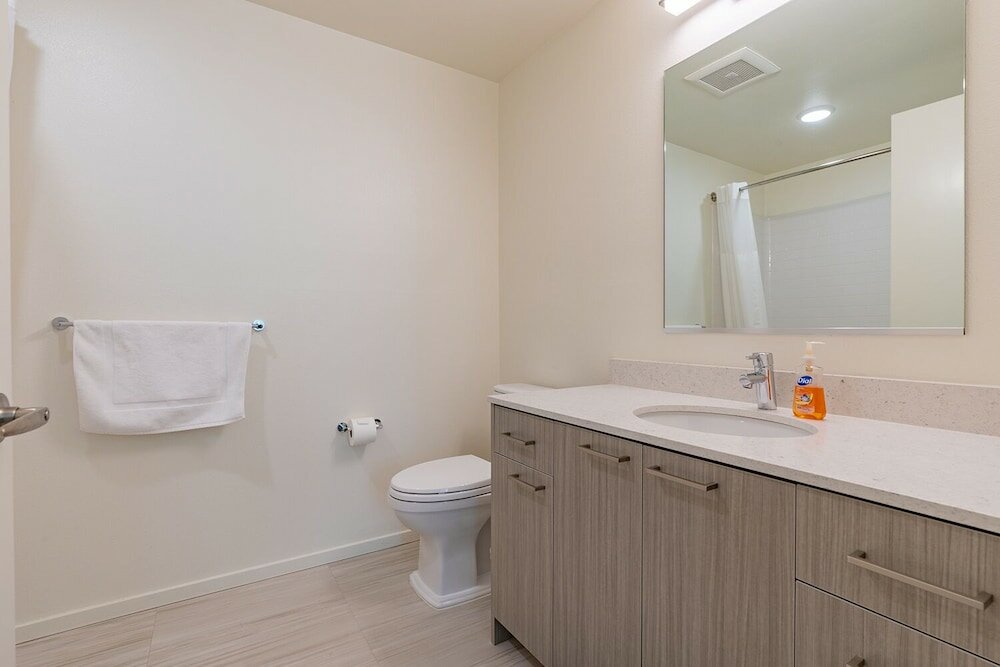 Фото Sophari Mercer Island Apartments