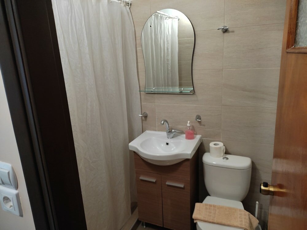 Фото Spartacus House