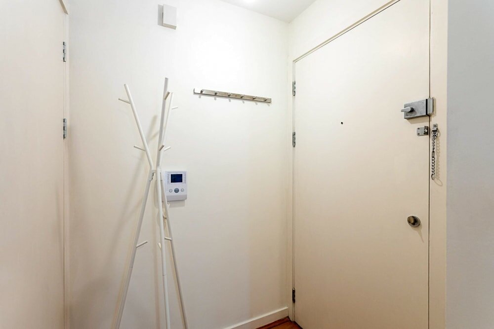 Фото Modern 1 Bedroom Apartment in West London