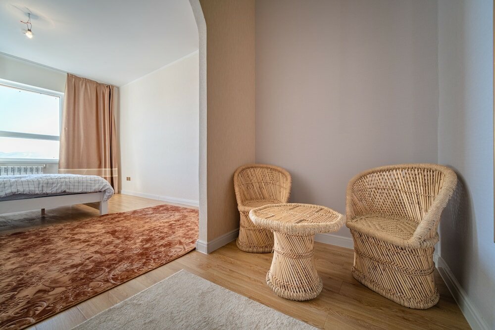 Фото Eagle Town Service Apartment