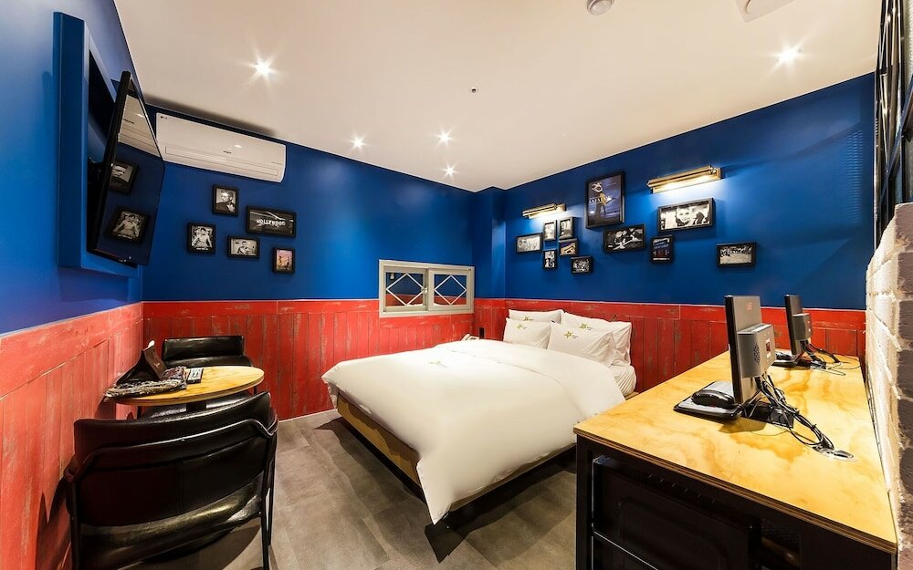 Фото Anyang Beomgye Byeol Hotel