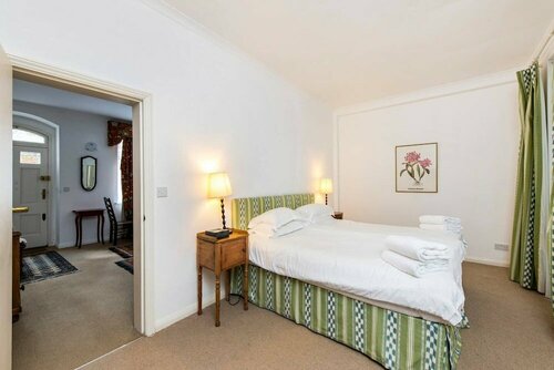 Гостиница Traditional 1 Bed in Chelsea Near Harrods в Лондоне