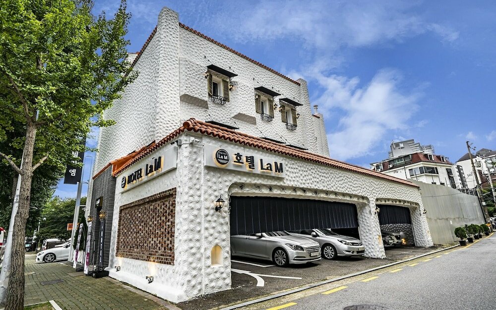 Фото отеля 1