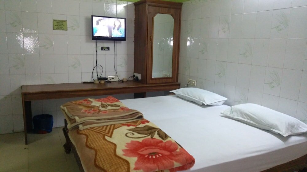 Фото Iroomz Nama Residency