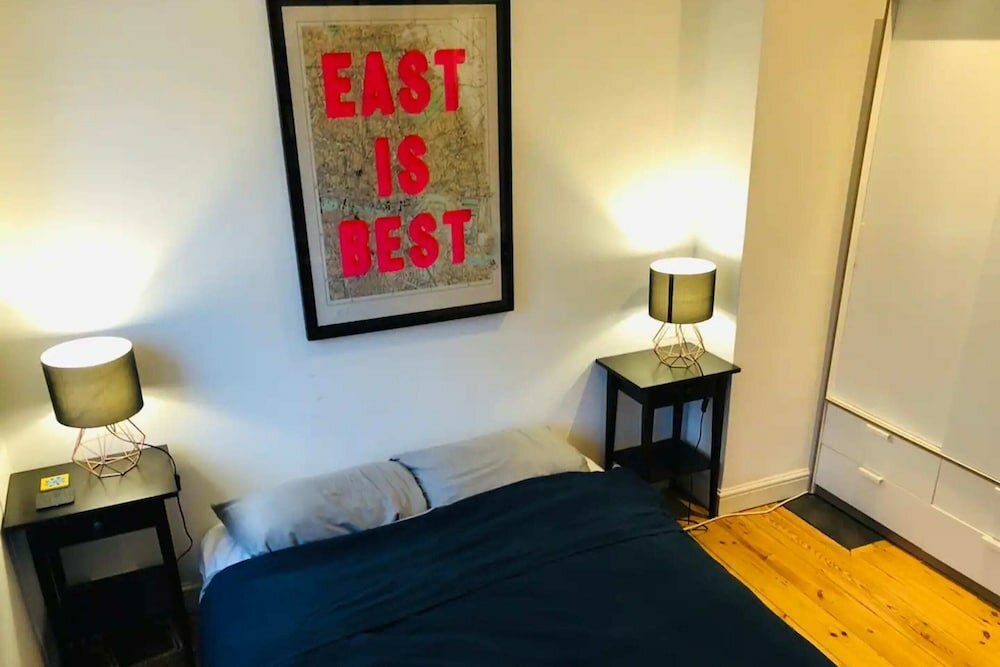 Фото Stylish and Light 2 Bedroom Flat in Bethnal Green