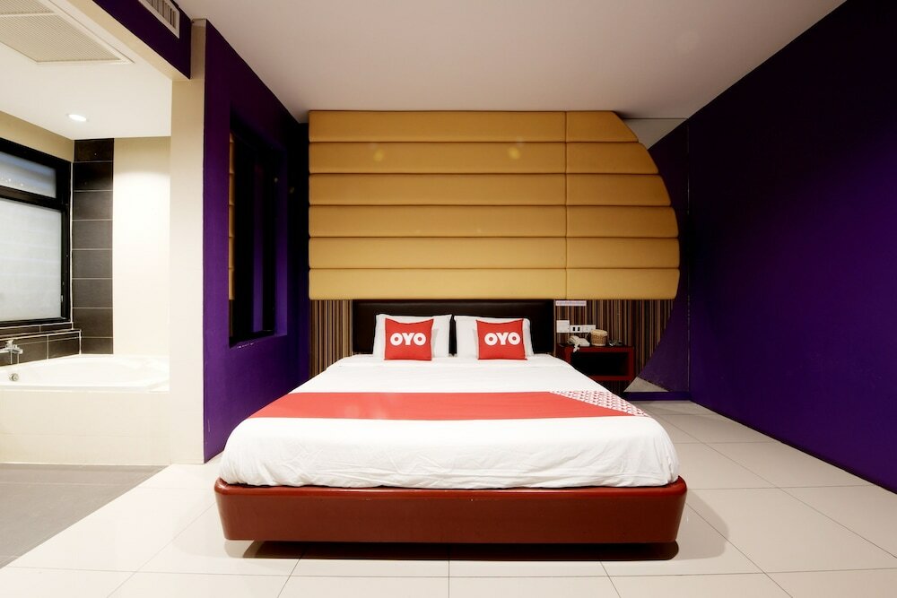Фото Oyo 477 Sriracha Hotel And SPA