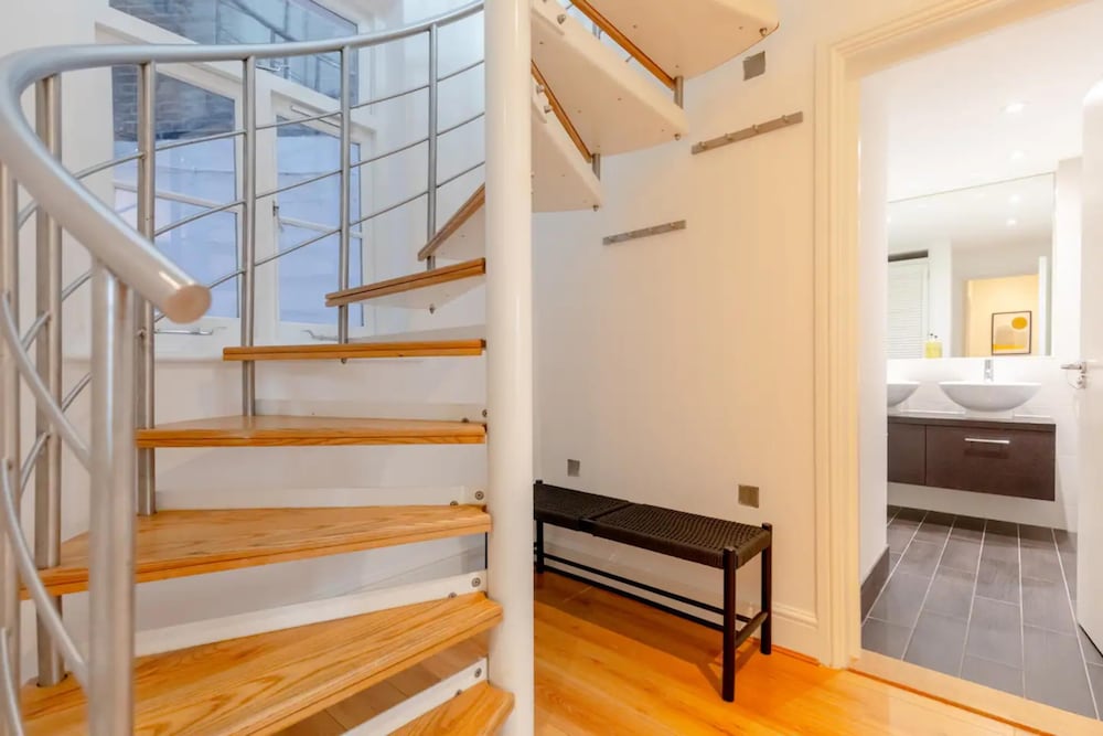 Фото Beautiful & Modern 3 Bedroom Flat - Pimlico!