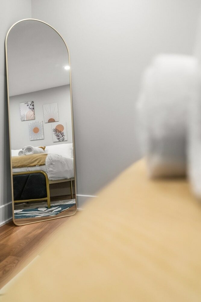 Фото Stylish 3-Bedroom Home in Philly