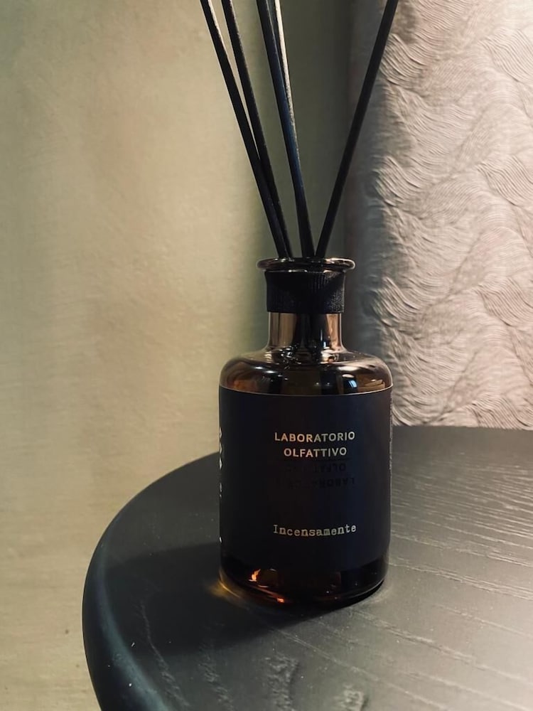 Фото The Sanctuary Urban Retreat