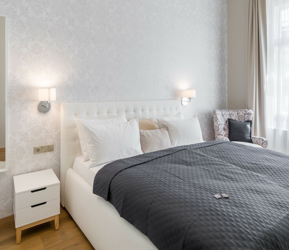 Фото Mordecai Twelve Apartments by Adrez Living