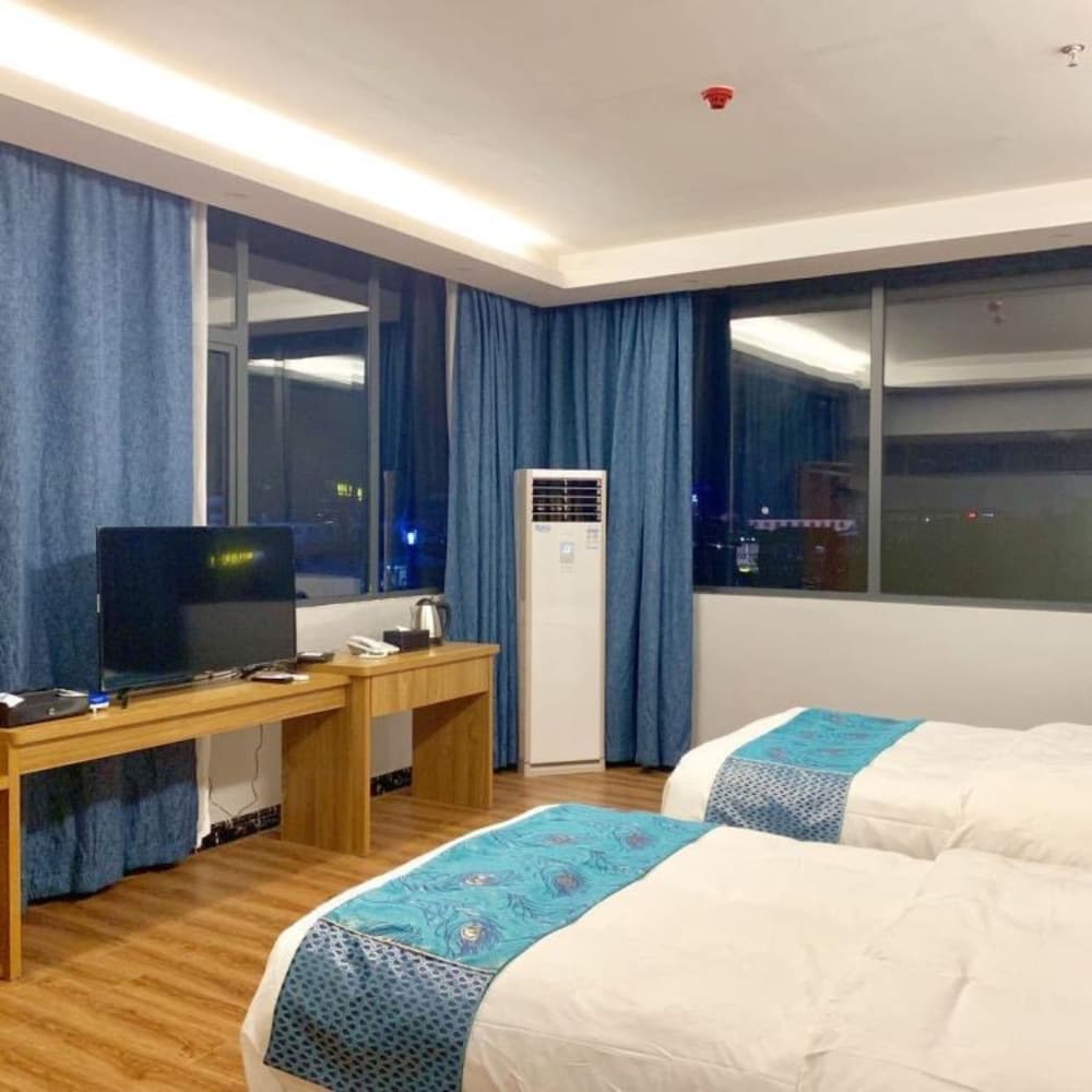 Фото Yangshuo Qingyunge Hotel