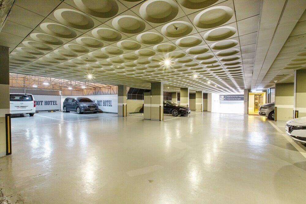 Фото Brown Dot Hotel Minam