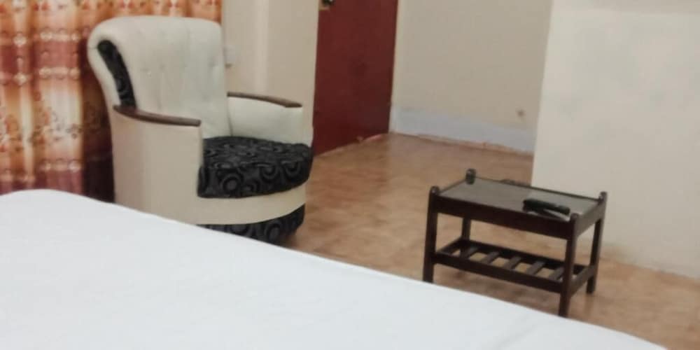 Фото Autobahn Guest house