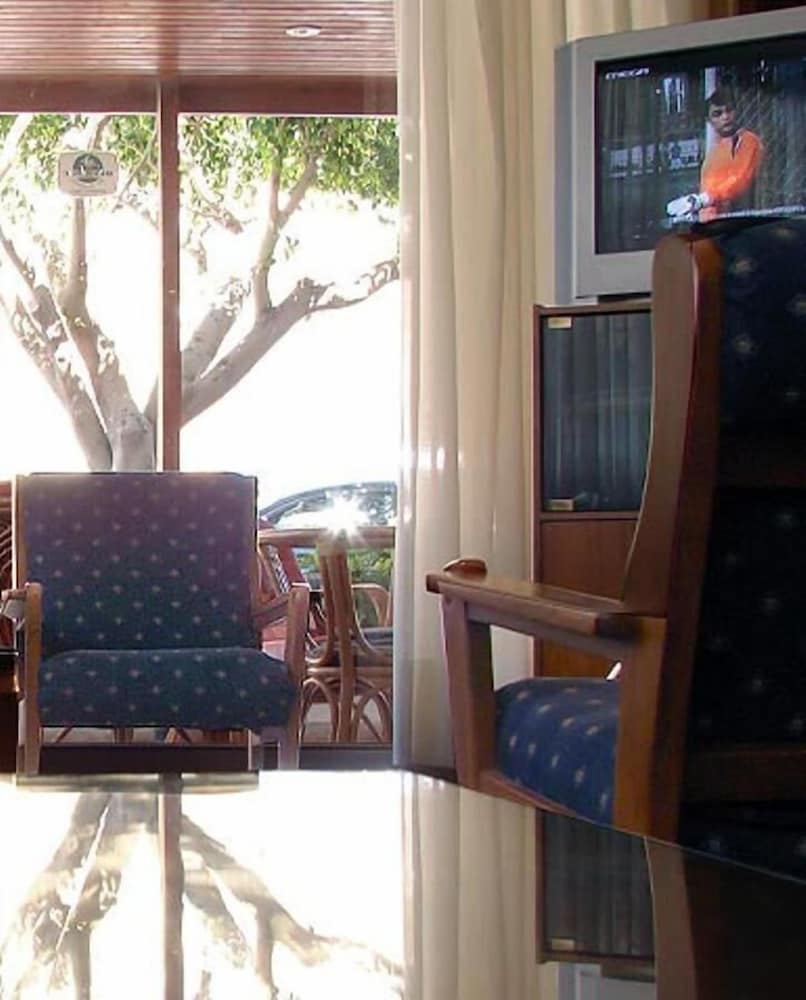 Фото Evans Hotel