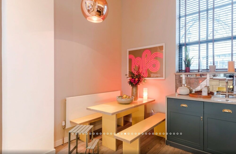 Фото Neon Dream Playfull 2 bedroom