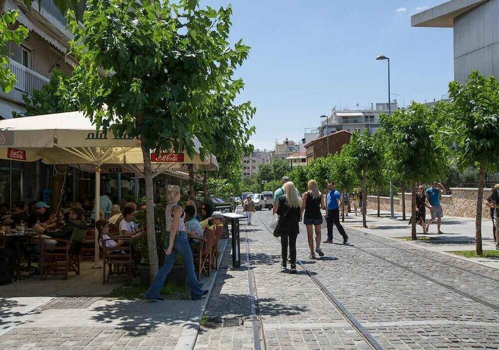 Фото A Skip Away from the Acropolis Museum