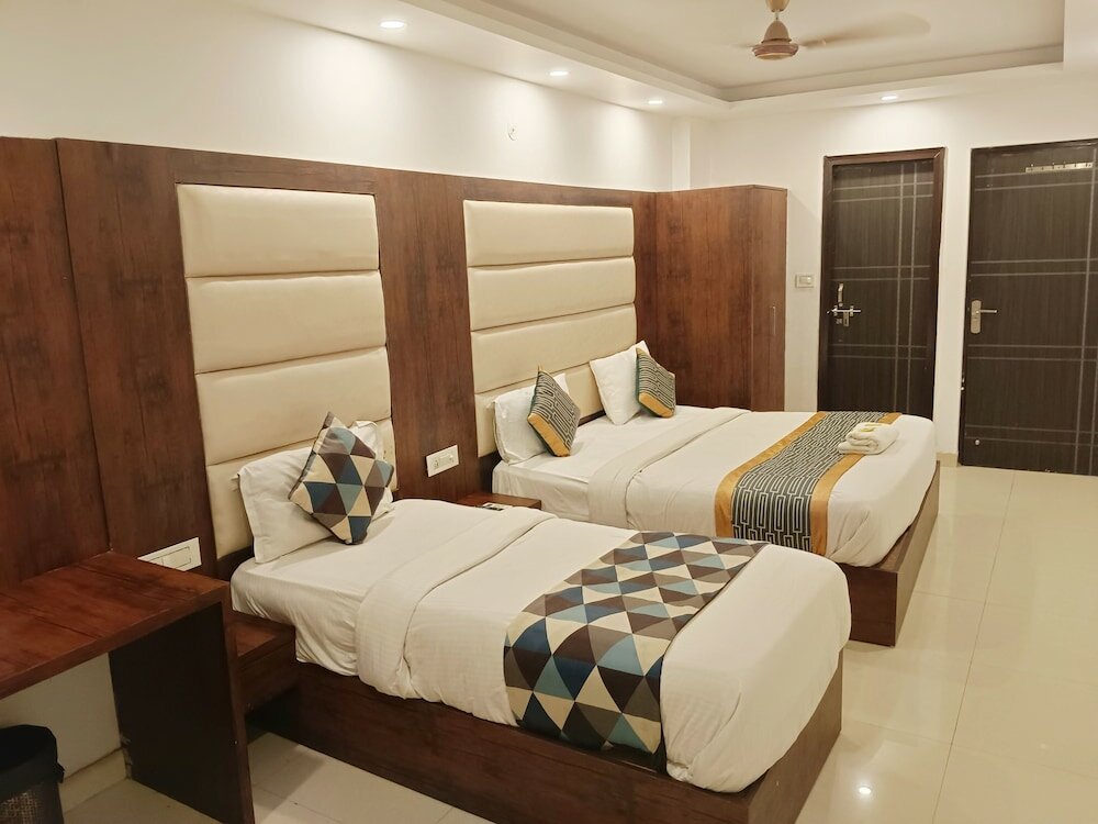 Фото Hotel Krone Near Igi Airport Mahipalpur