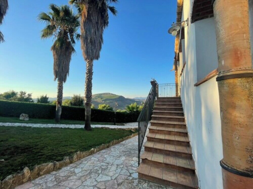 Фото Ponte Calatrasi Agriturismo