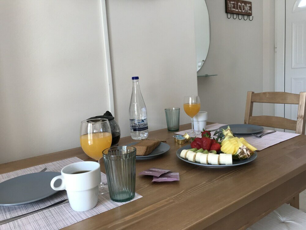 Фото Omega Comfy Apts