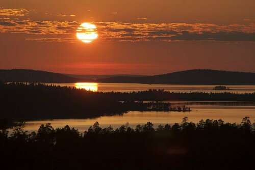 Гостиница Wilderness Hotel Nangu & Igloos в Лапландии