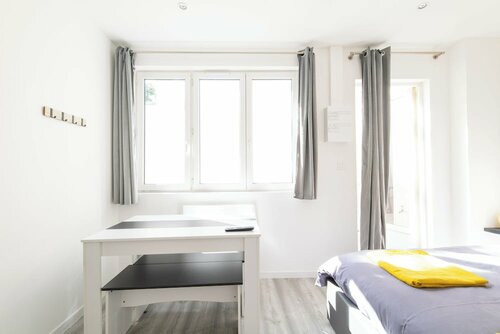 Гостиница Glm Residences 1 в Сен-Кантене