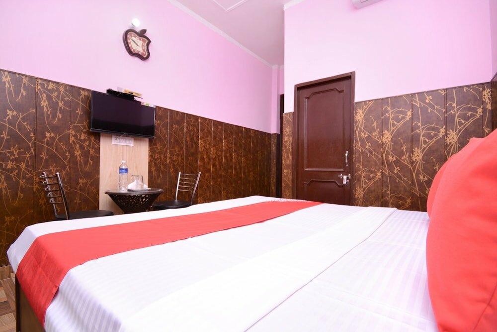 Фото Oyo 28097 Hotel Park View