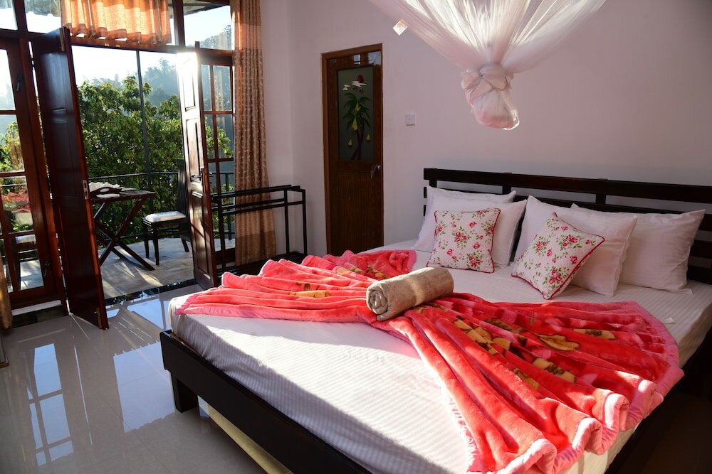 Фото The Paramount