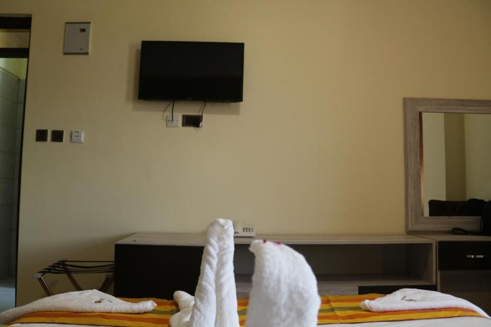 Фото Saala Hotel