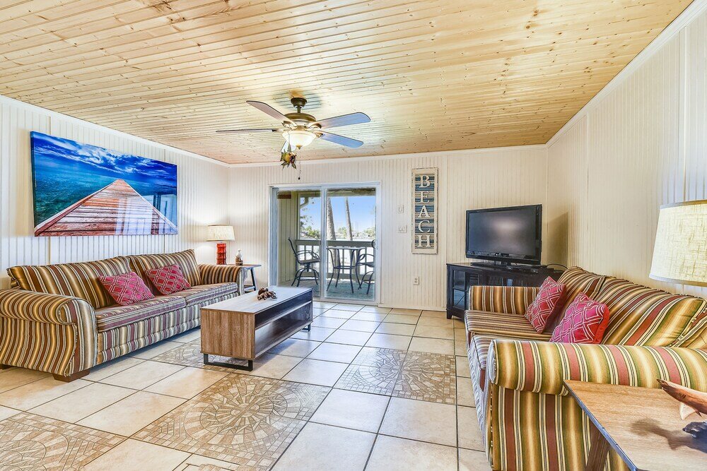 Фото Grand Lagoon Cove by Book That Condo