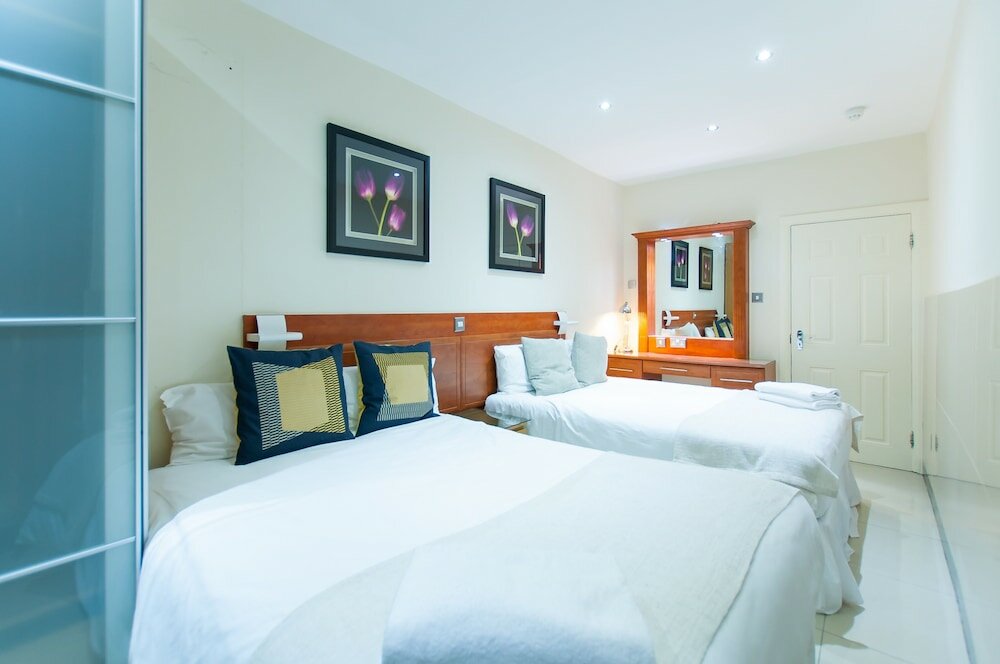 Фото Pml Apartments Gloucester Place