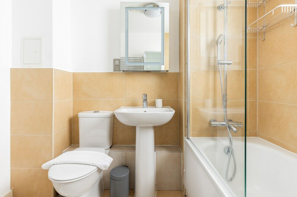 Фото The Islington Apartment