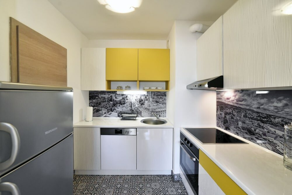 Фото Apartment Place4U