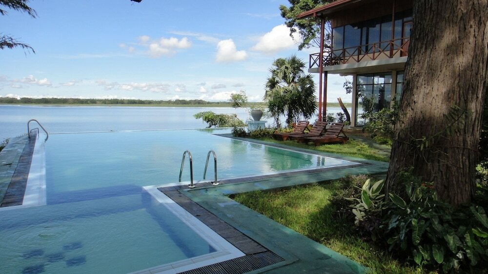 Фото Oak Ray Lake Resort