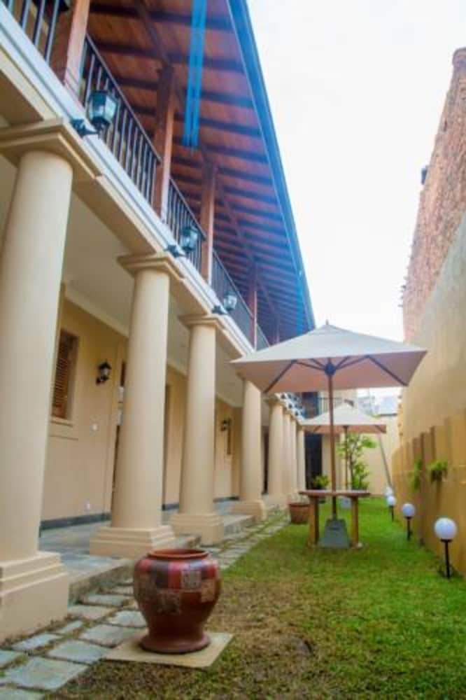 Фото Albert Fort Boutique Hotel