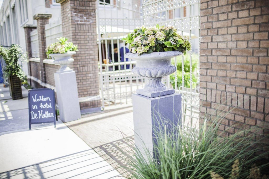 Фото Hotel De Hallen