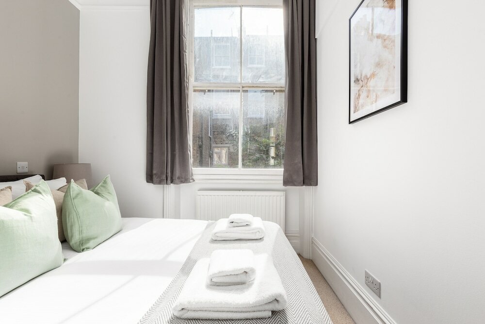 Фото The Kensington Apartments