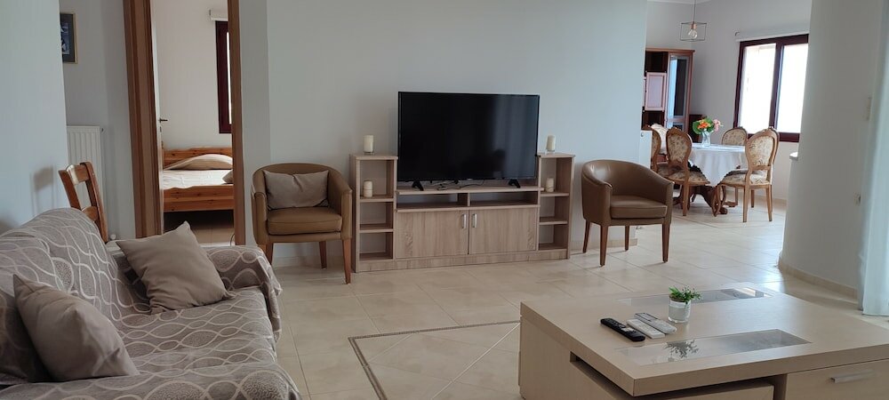 Фото Aloni cottage