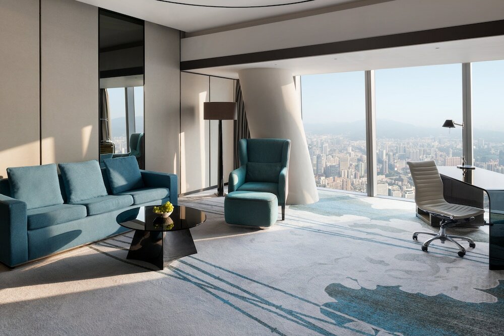 Фото Four Seasons Hotel Guangzhou