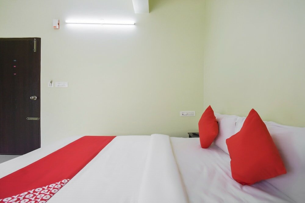 Фото Oyo 62496 Srigandha Party Hall